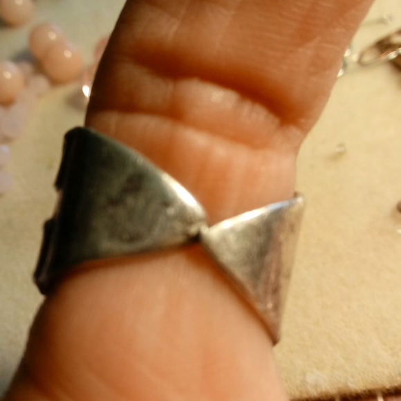 VINTAGE GOTH POISON RING - Picture 2 of 4